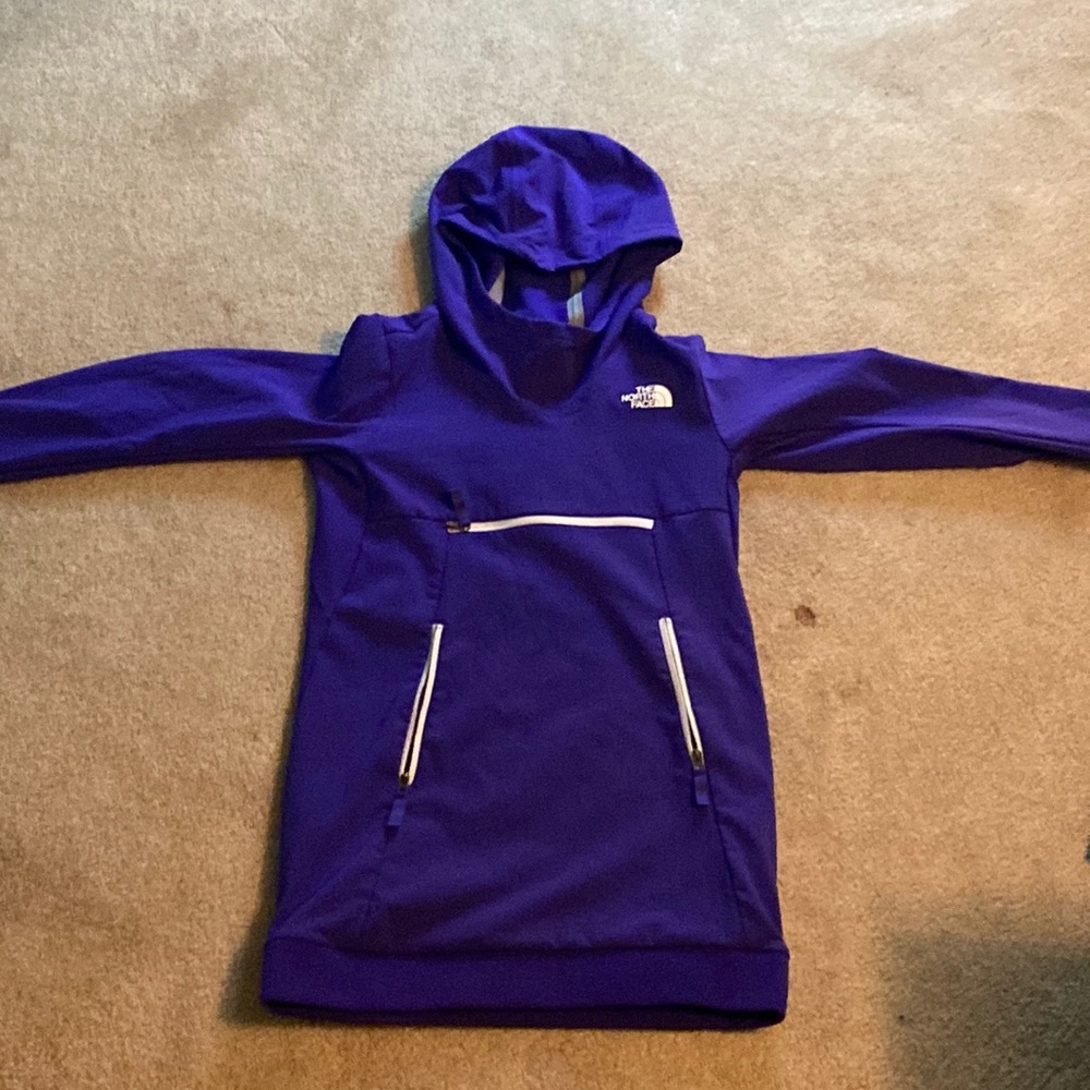 North face pull over